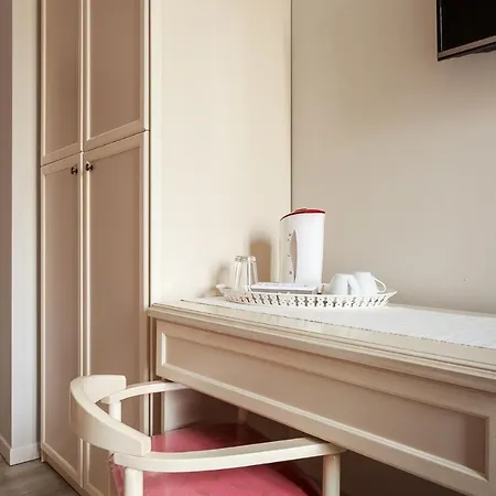 Angelica Pensión Bolonia