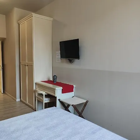 Angelica Guest house *